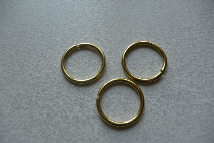Kovový kroužek zlatý &#216; 2,2cm ZLATÁ