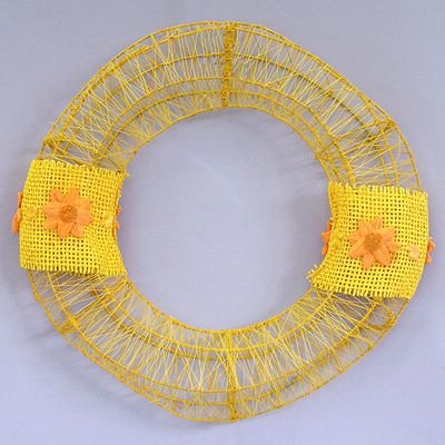 Věnec textil/drát 30cm žlutá