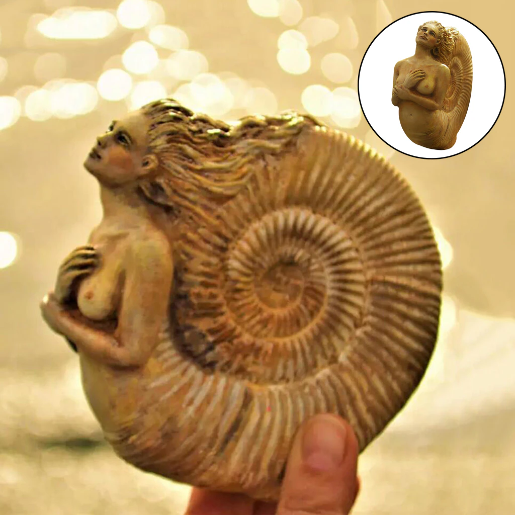 Ammonitová žena - socha starověkého ducha